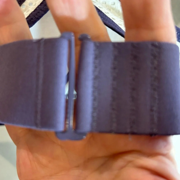 ADIDAS SZ 36A Padded Cross Straps High Support Swim Sports Bra NEW WITH TAGS - Picture 10 of 10